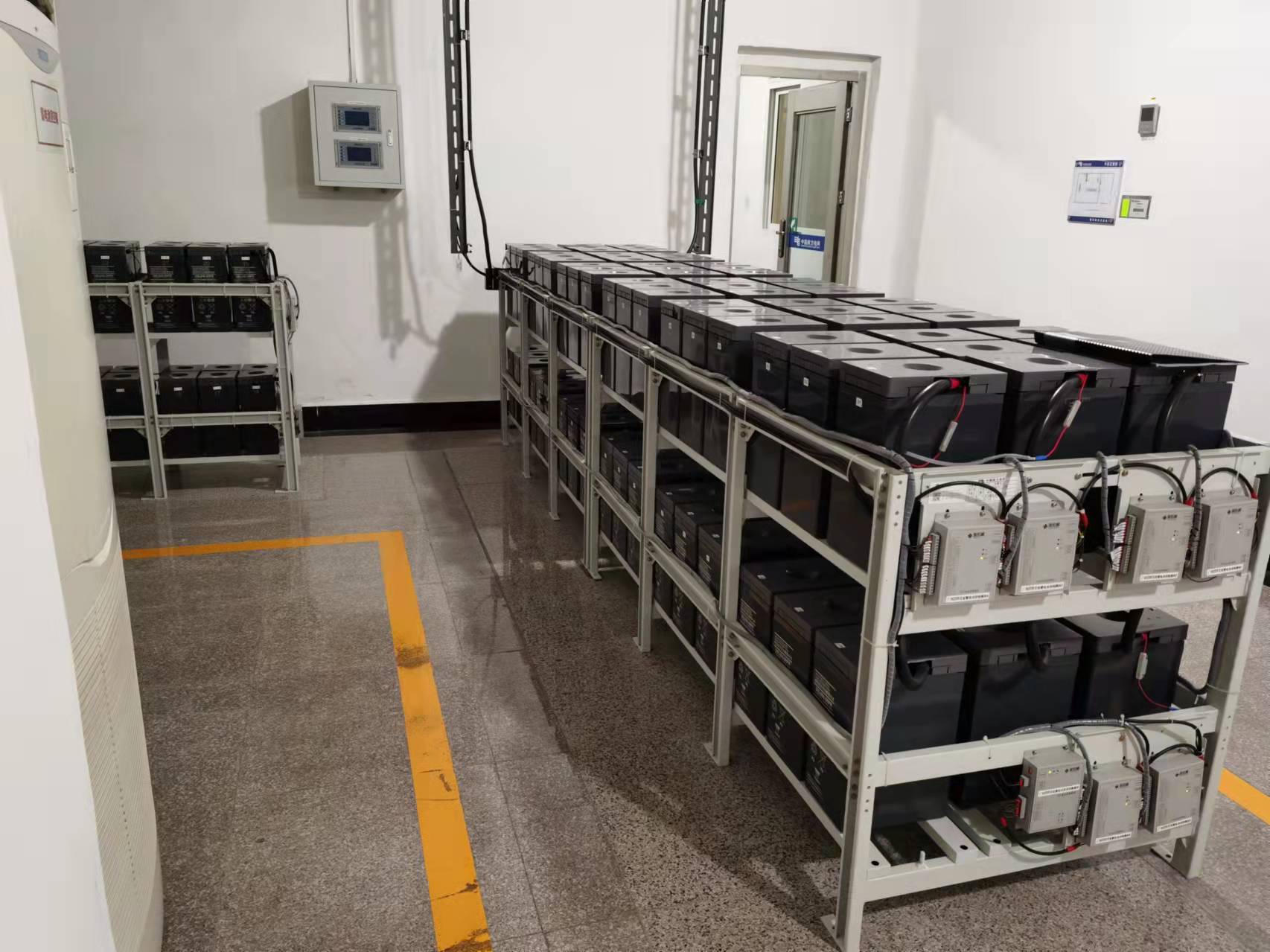 FUN88ups电源如何根据主机功率和待机时间计算电池容量？